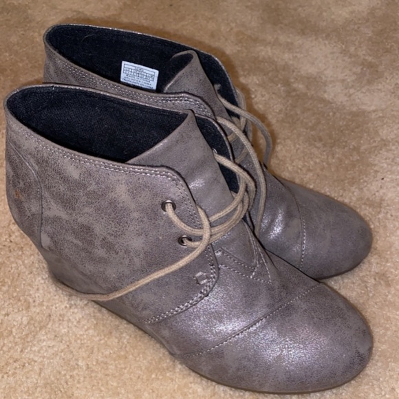 Toms Shoes - Toms wedges